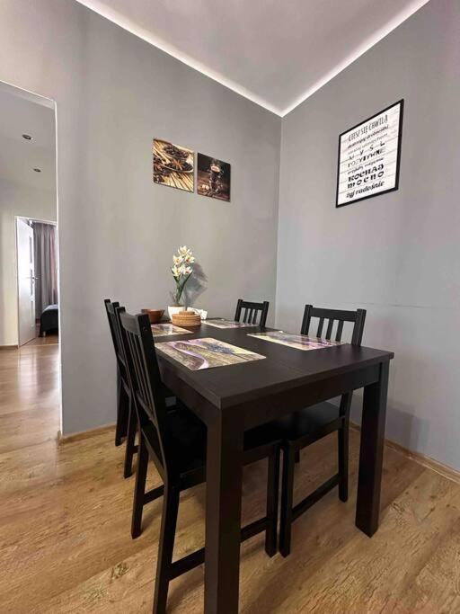 Cozy Place Zabrze Ngoại thất bức ảnh